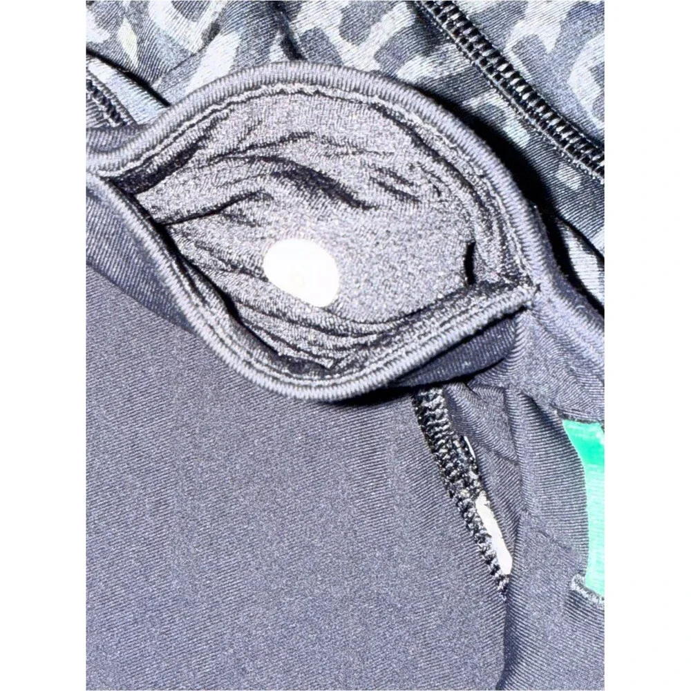 Lululemon run inspire crop II leggings featuring reflective stripes and Venting6